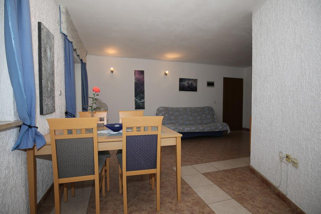 Apartments Coki Funtana Eksteriør billede